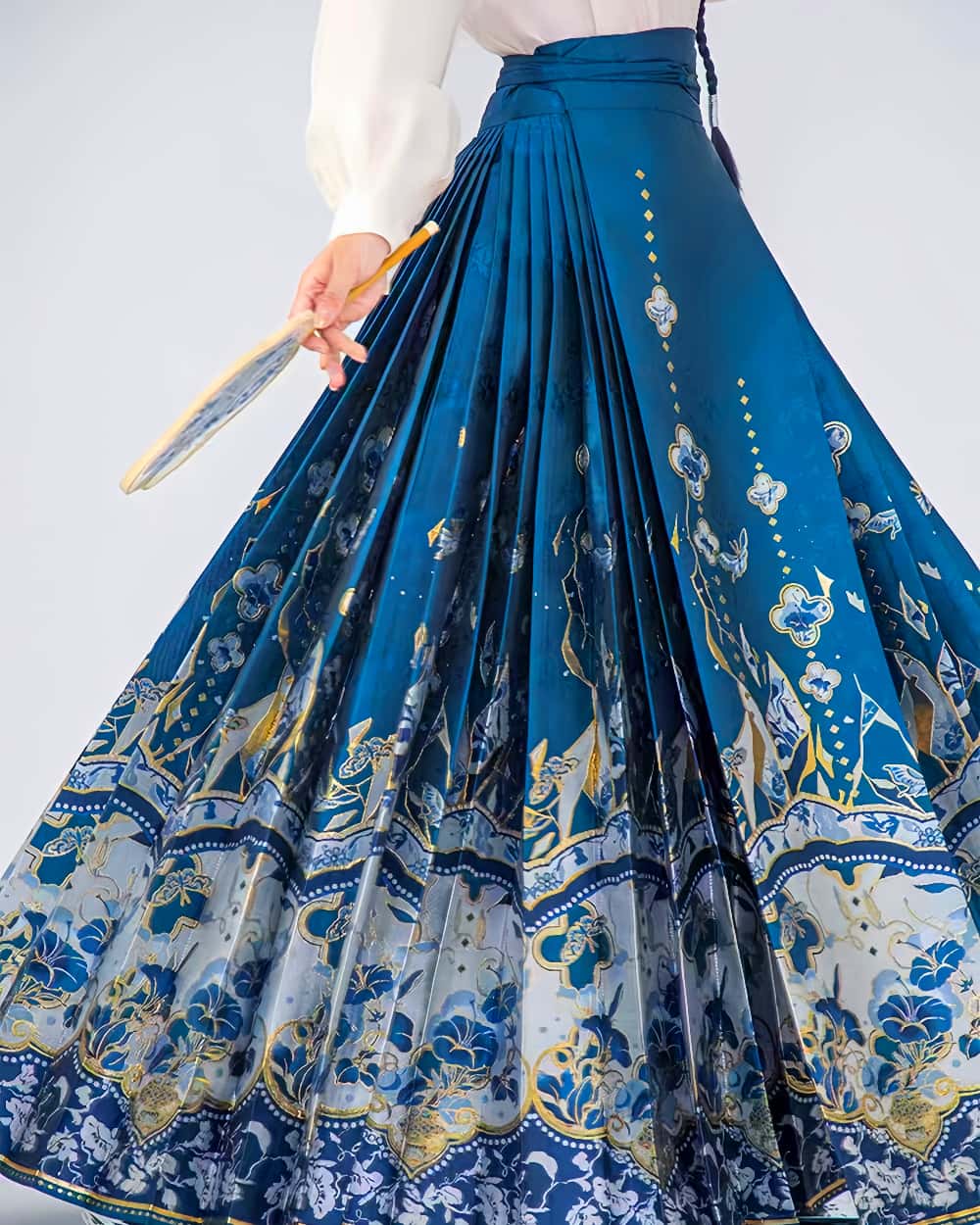 Mamianqun Cheongsam Skirt Chic Hand Embroidered Elegance Versatility Vintage-Inspired Timeless Elegance