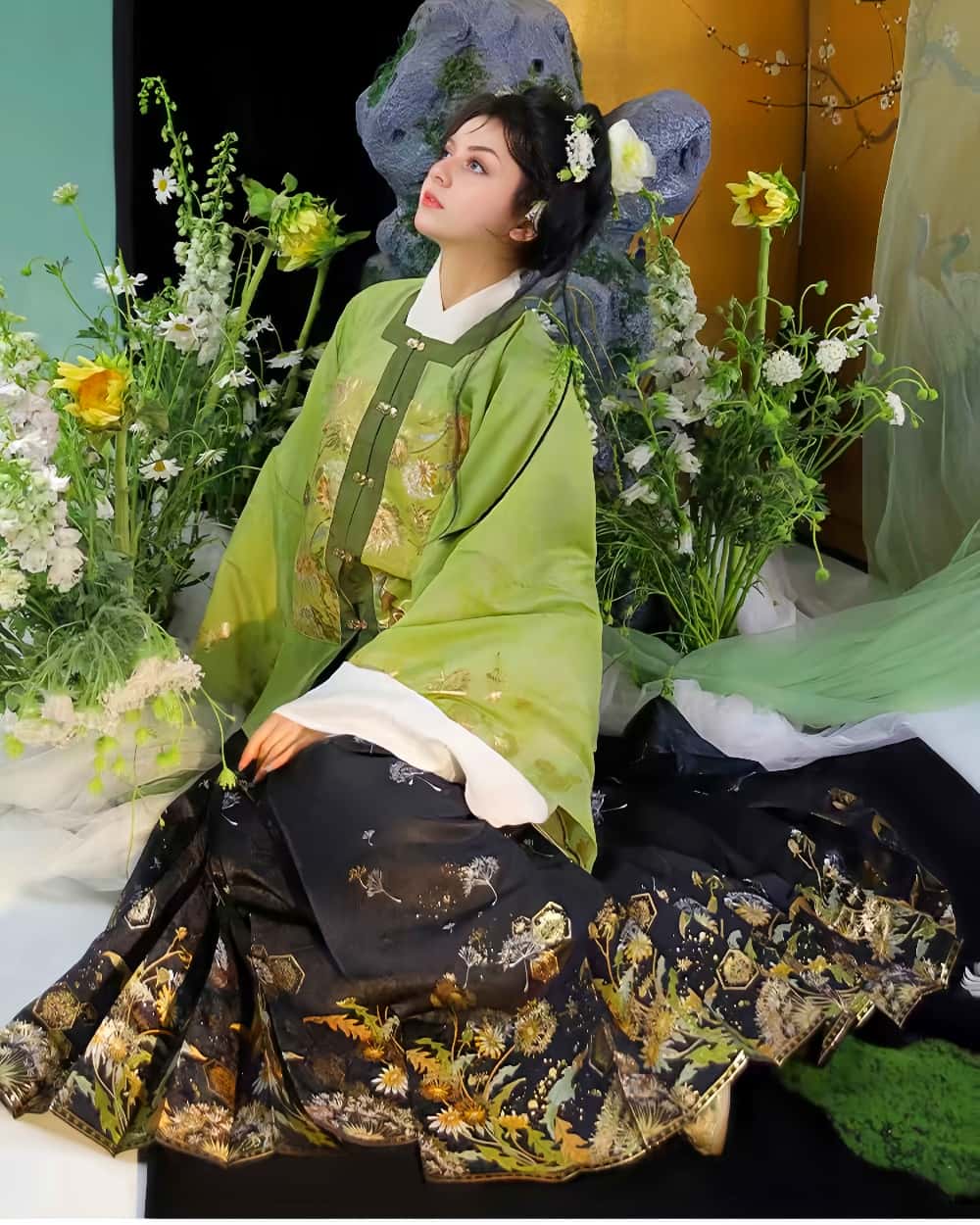 Mamianqun Cheongsam Skirt Chic Hand Embroidered Elegance Versatility Vintage-Inspired Timeless Elegance